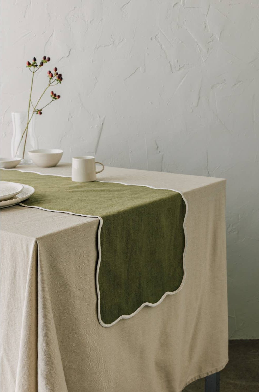 Olive Branch Florence Table Runner